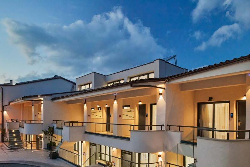 Melite Luxury Rooms & Apartments Paliouri Exteriör bild